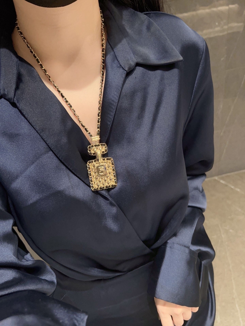 Ch**el necklaces